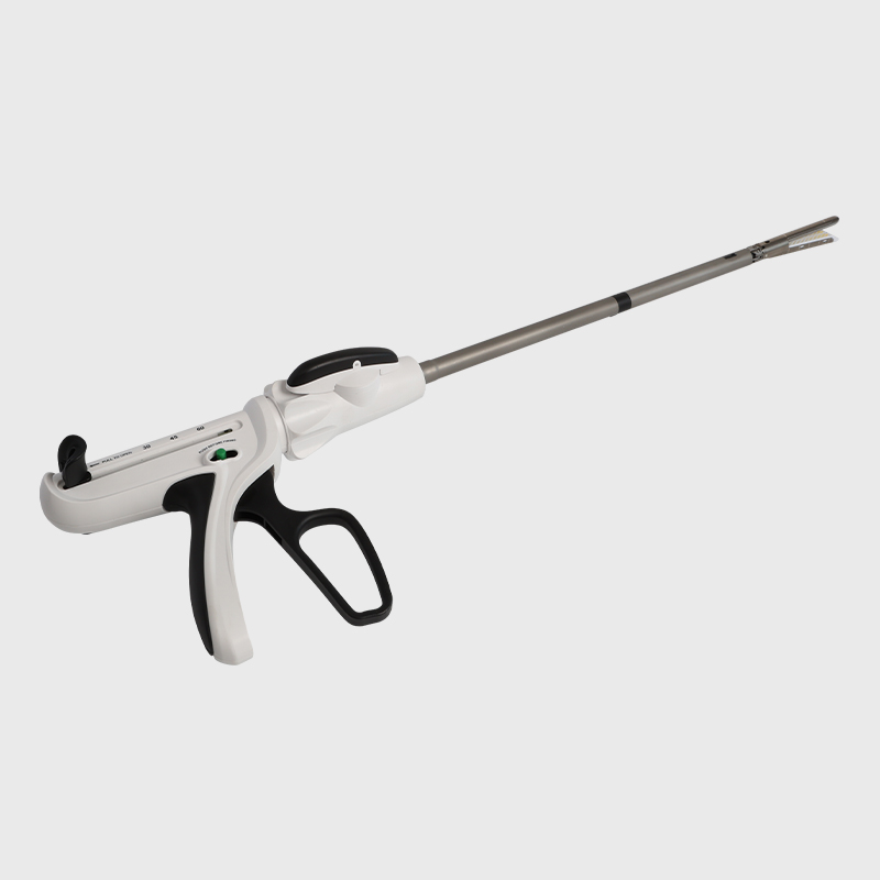 Kertakäyttöiset endoskooppiset lineaarileikkausnitojat ja leikkauskokoonpanot